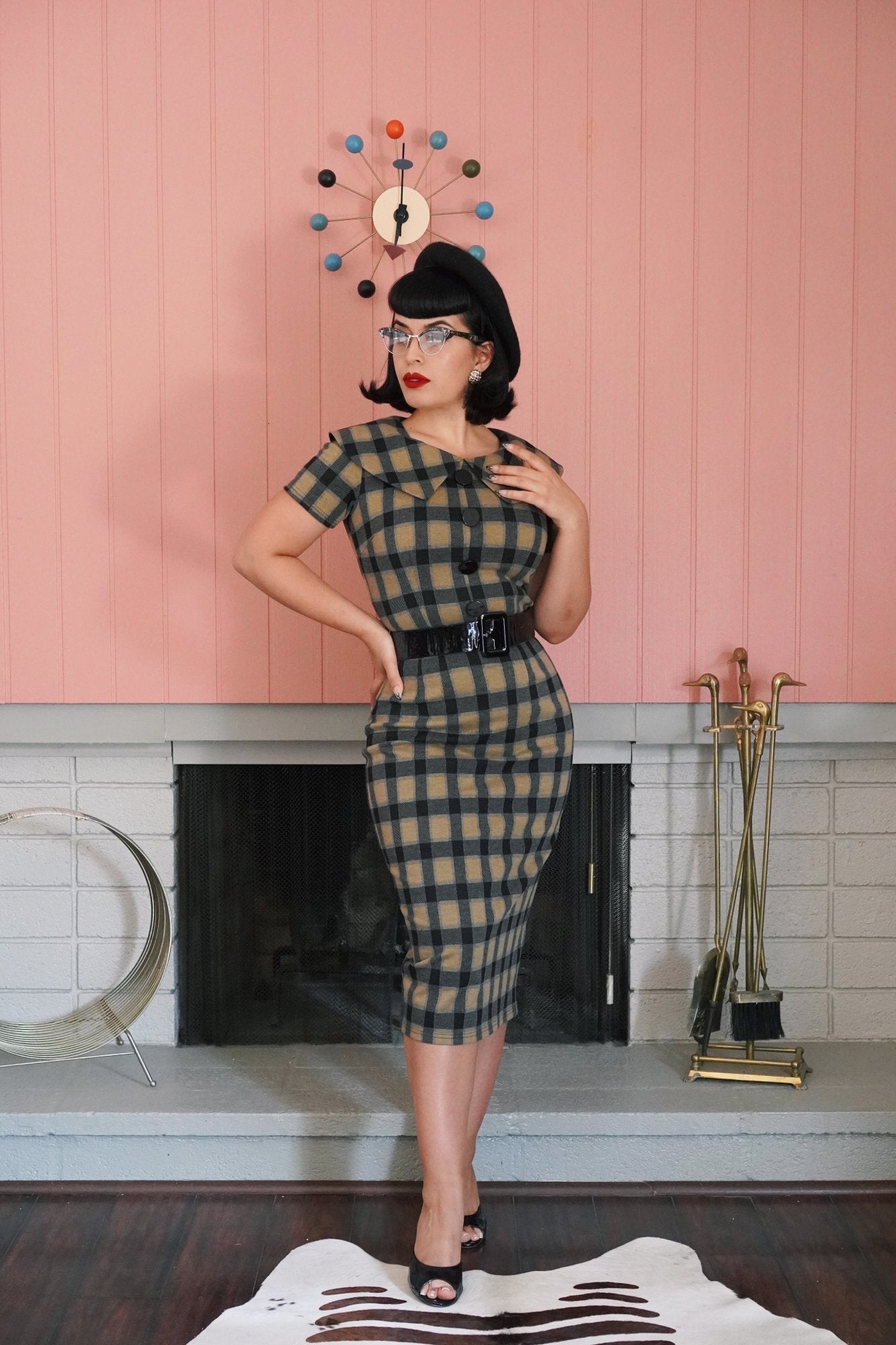 Mid-century Fashion and Chill.. - Tatyana Clothing Mid-century Fashion and Chill.. - Tatyana Clothing