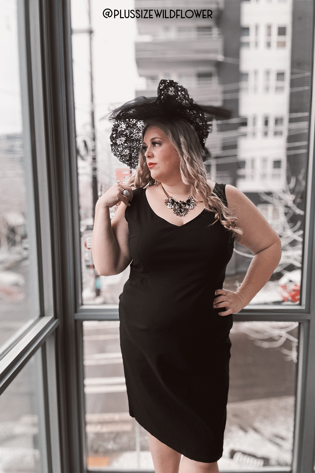 Hæl struktur sammenhængende Sophia Pencil Dress in Black - Tatyana Clothing